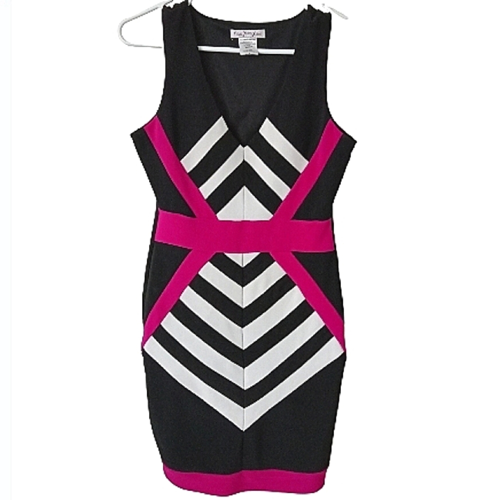Vishes, Vishes, Vishes Black, White & Fuschia Bandeau Dress